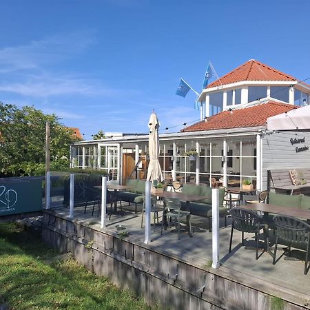 Strandhotel Dennenbos 오스트카펠 외부 사진