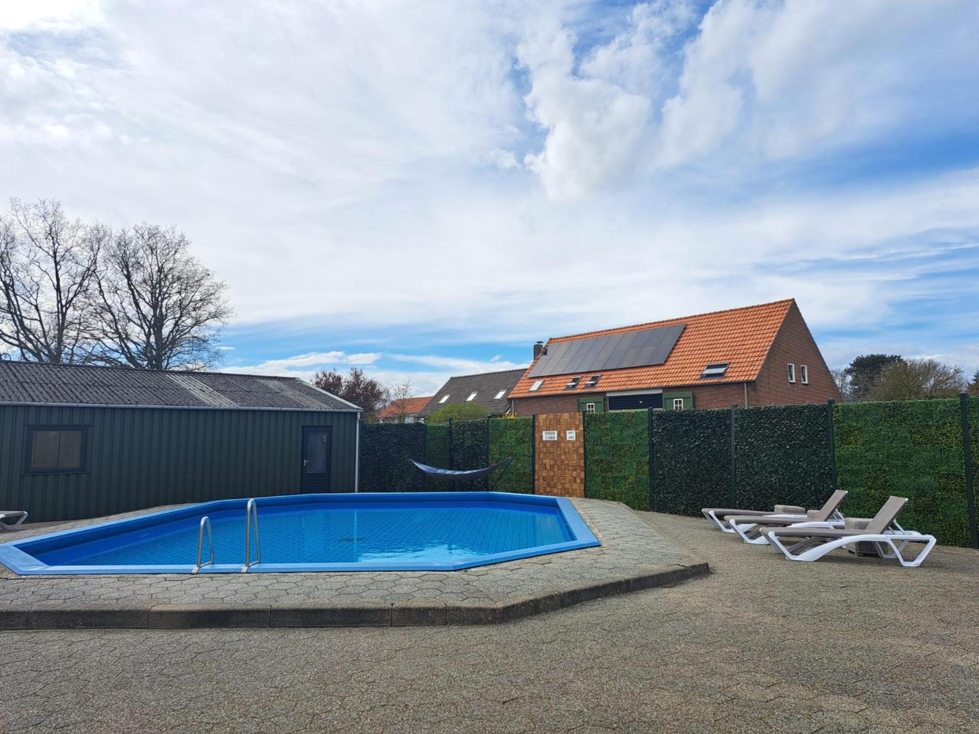 Strandhotel Dennenbos 오스트카펠 외부 사진