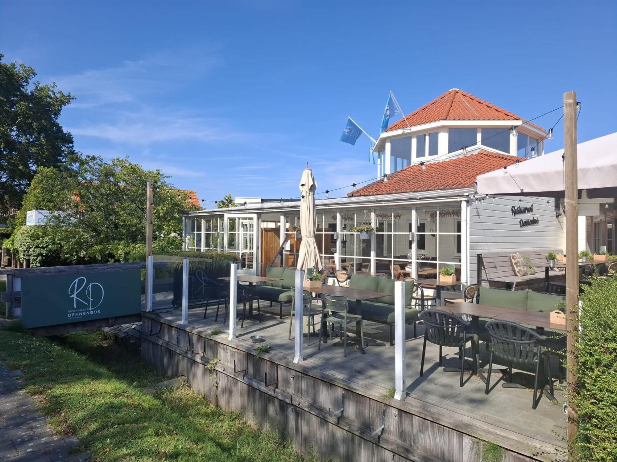 Strandhotel Dennenbos 오스트카펠 외부 사진